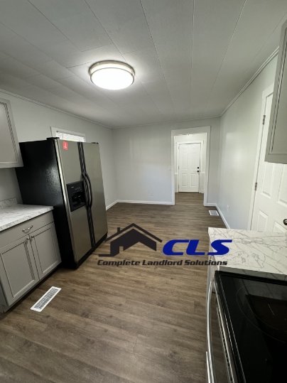 1404 S 11th - 1 property image