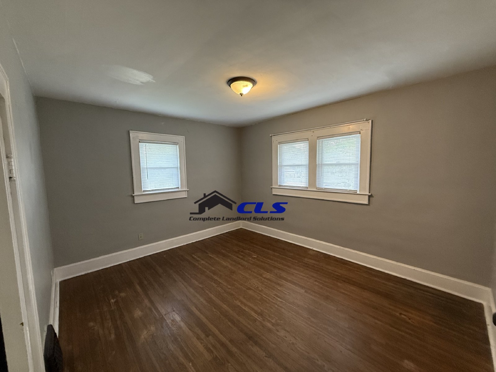 832 S 17th - 1 property image