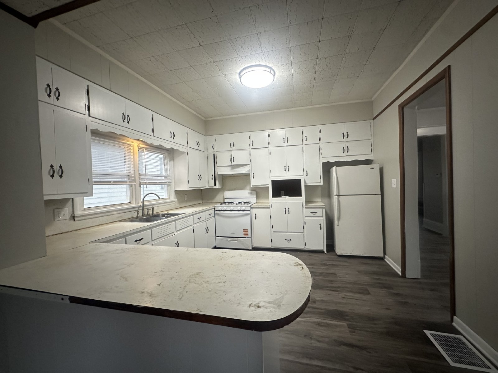 2206 N 11th - 1 property image