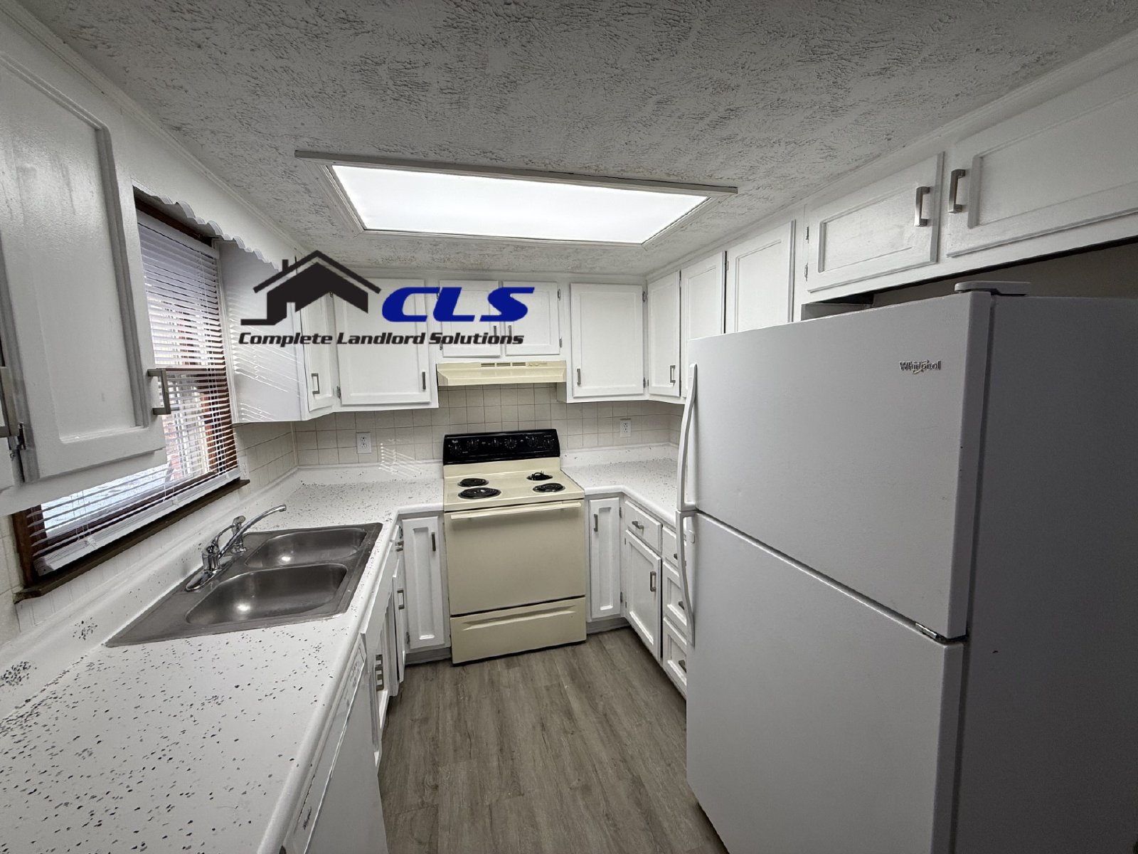 Winston Terrace Apartments LLC - 1777 E Southern Manor Dr W/G property image