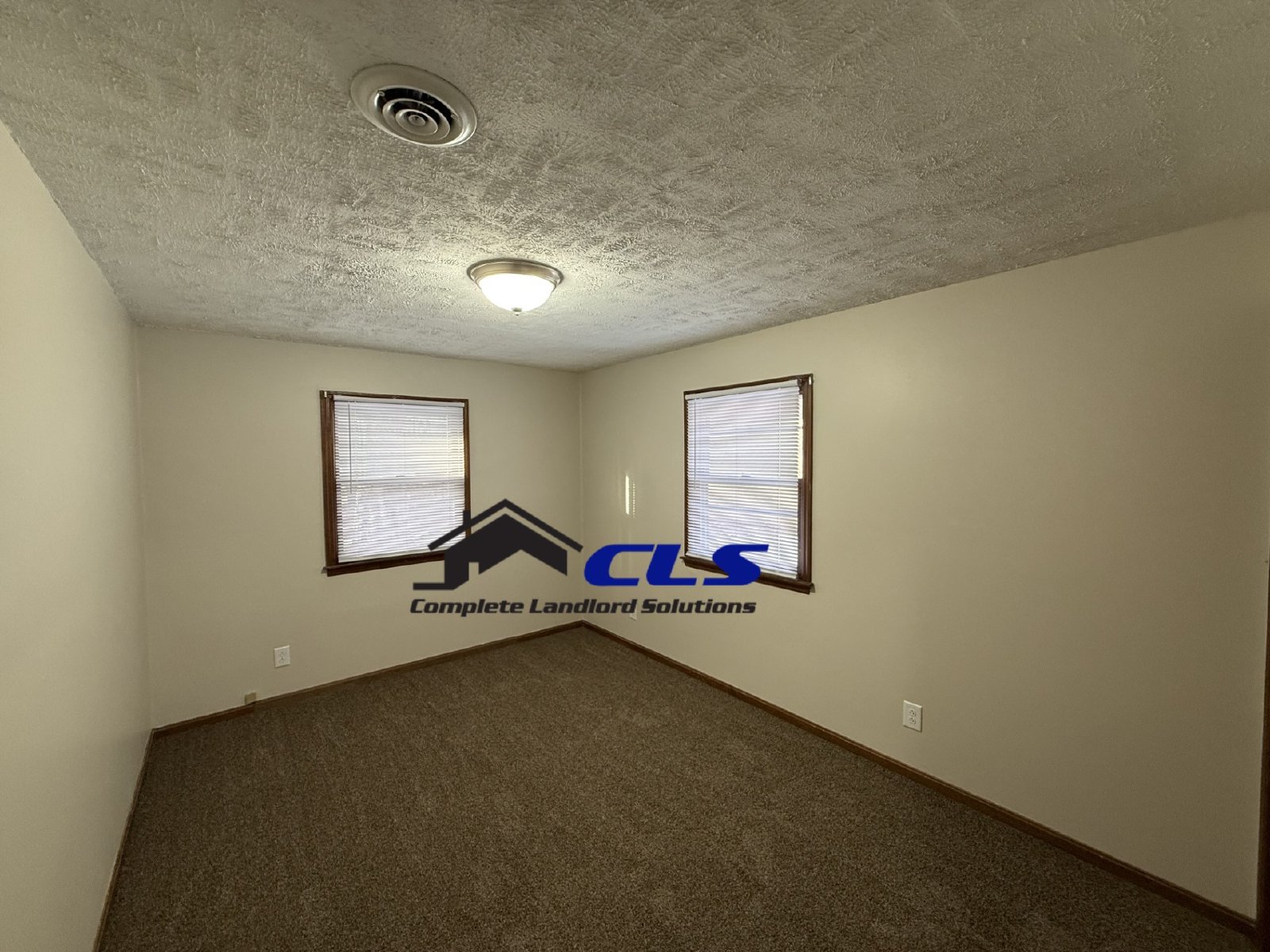 Winston Terrace Apartments LLC - 1777 E Southern Manor Dr W/G property image