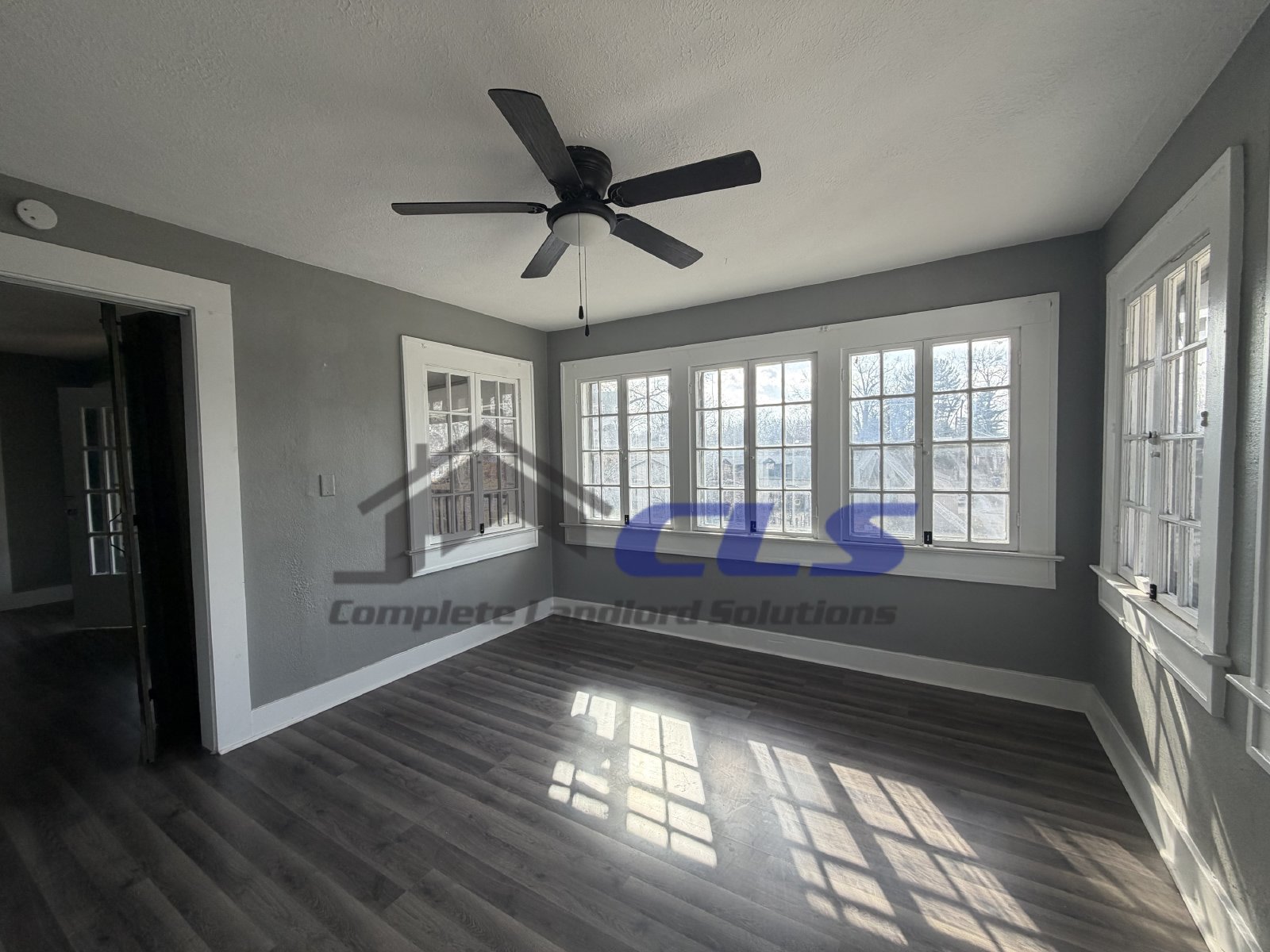 2266 Warren Street - 2 Upper property image