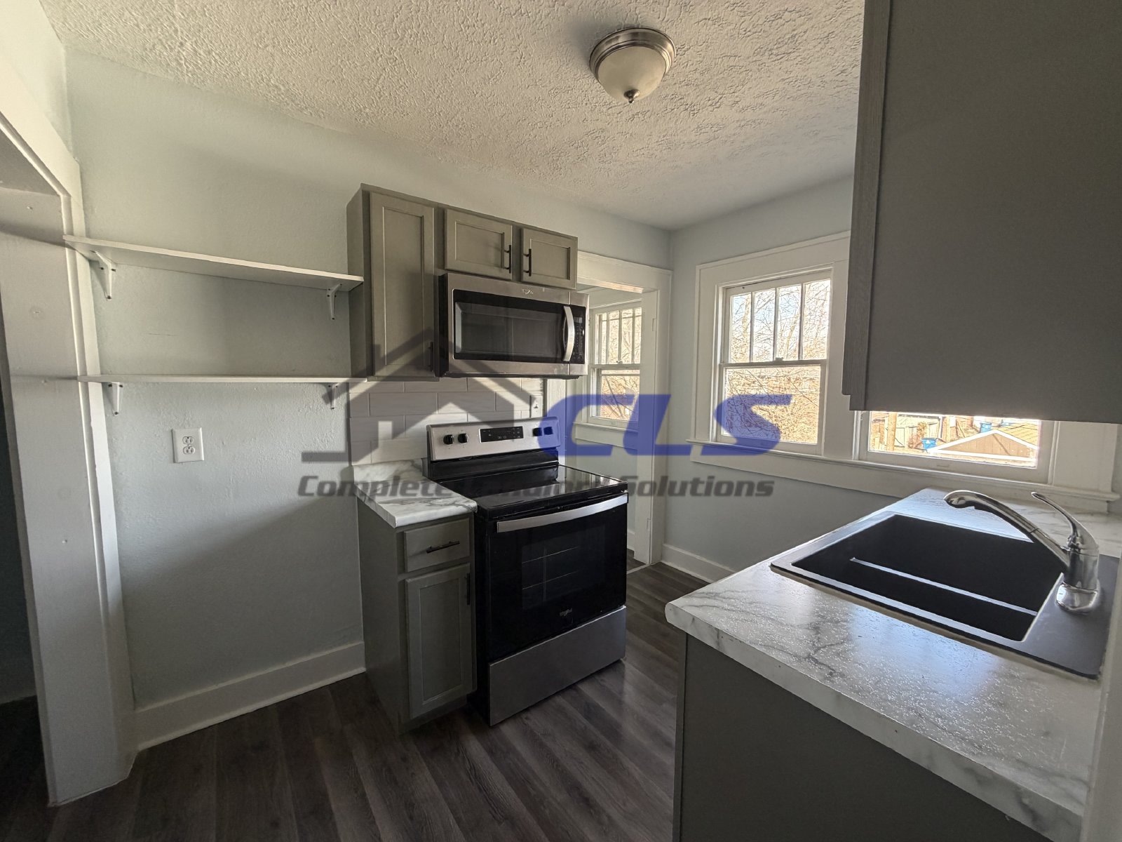 2266 Warren Street - 2 Upper property image