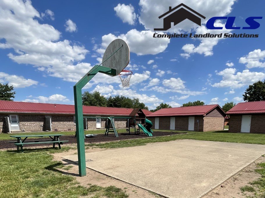 Winston Terrace Apartments LLC - 1824 E Southern Manor Dr W/G property image