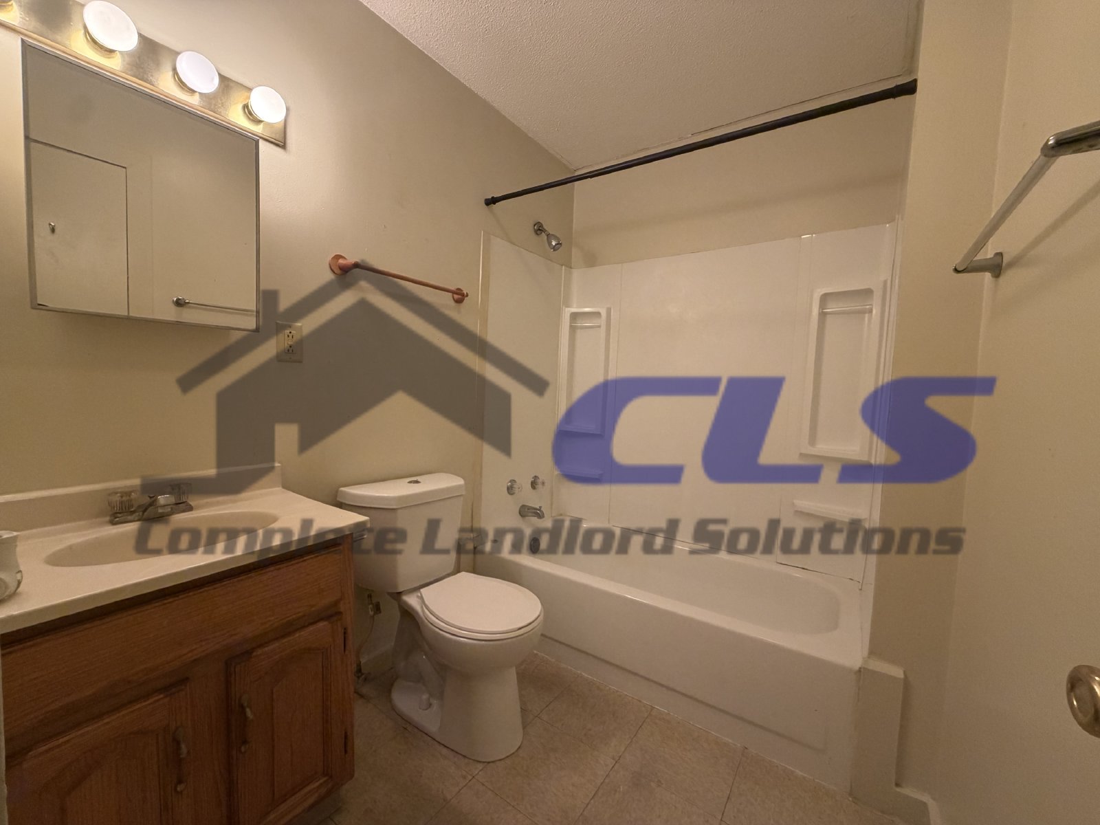 1362 Chestnut Street - 3 property image