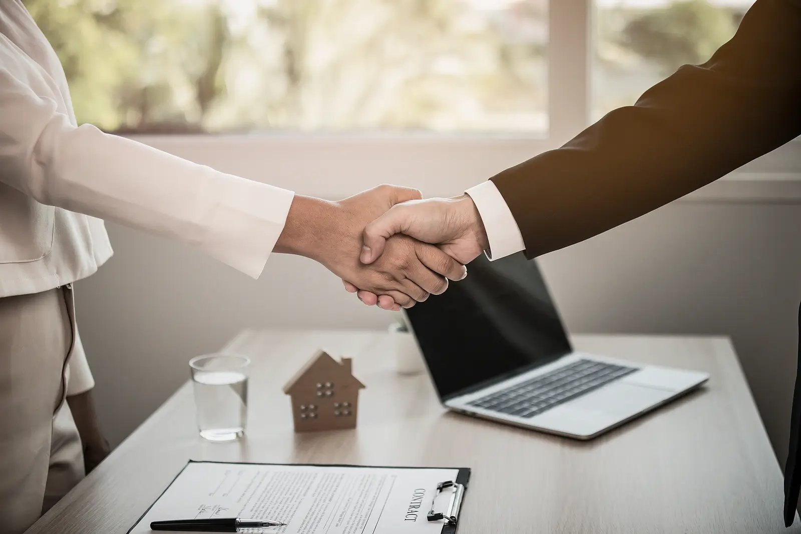 DIY vs. Professional Tenant Placement: Which Should You Choose?